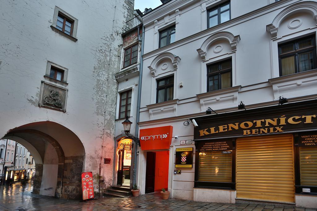 Vip Apartments Bratislava Luaran gambar