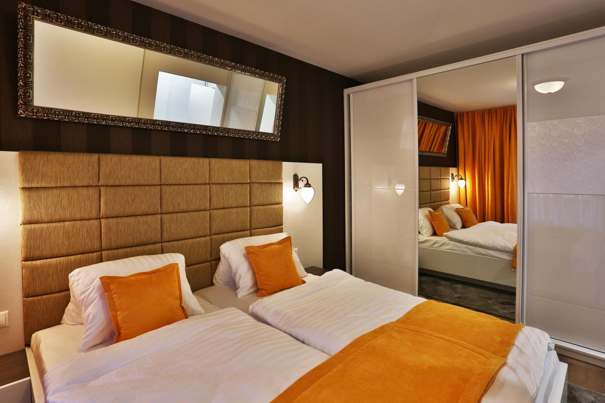Vip Apartments Bratislava Luaran gambar